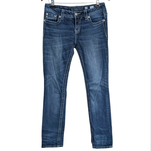 Miss Me Signature Straight Jeans Medium Blue Wash Midrise Bling Back Size 29 - Picture 1 of 9